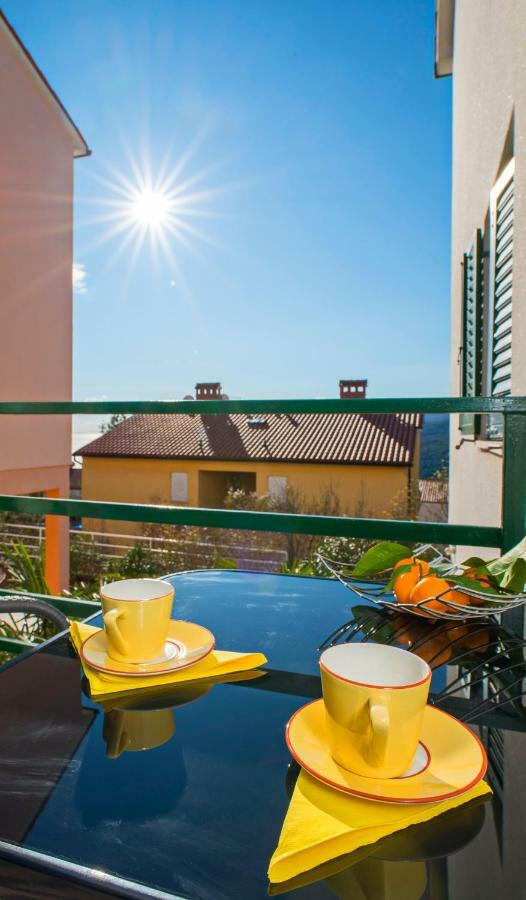 Apartments Iris Rabac Exterior foto