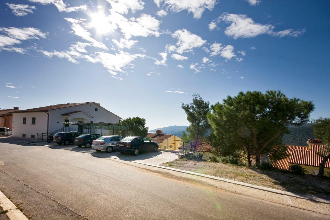 Apartments Iris Rabac Exterior foto